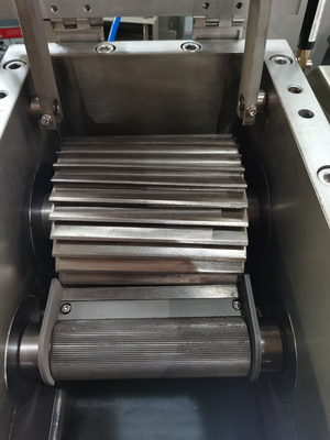 Concurrerende kunststof en rubber machines Shredder rol mes legering roestvrij staal hob